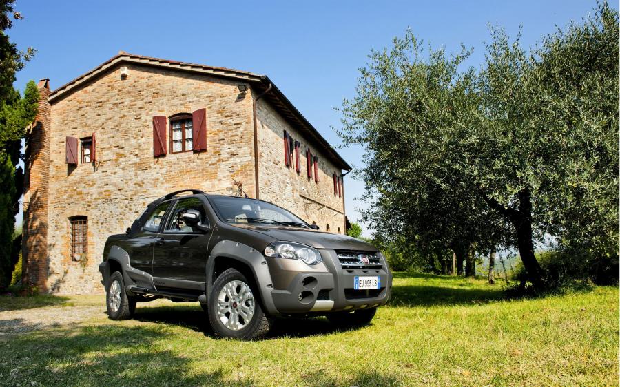  Fiat Strada Adventure 2012 года  (фото 4 из 10)